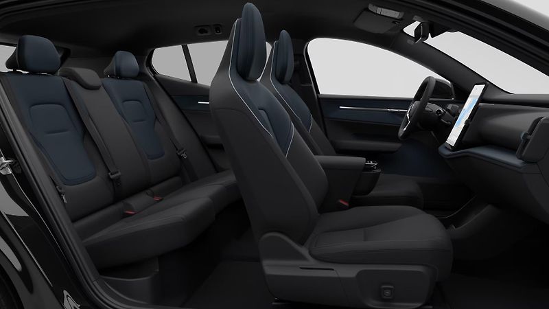 Volvo EX30 (2026) CROSS COUNTRY P5 LONG R. PLUS - fotka 4 z 12
