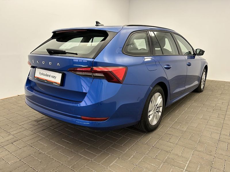 Škoda Octavia 2.0 TDI Ambition - fotka 2 z 25