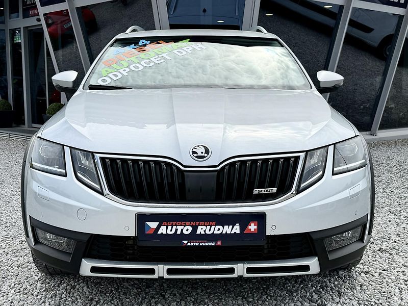Škoda Octavia Scout 2,0 TDI 4x4 Automat  - fotka 4 z 37