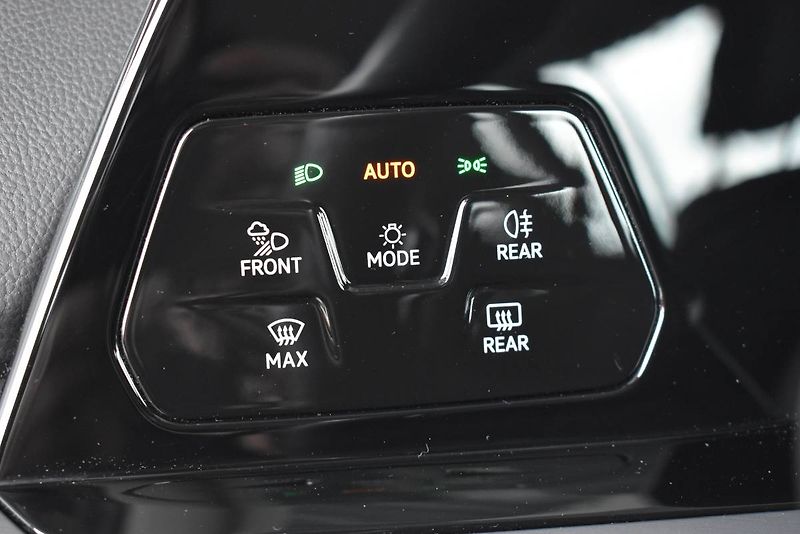Volkswagen Golf Variant (2023) 1.5TSI 96kW, LED, STYLE - fotka 15 z 22