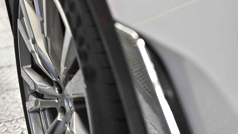 Záběry z výroby prototypů nového BMW X7.