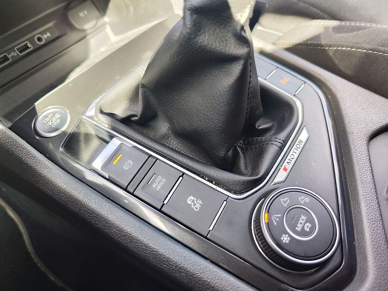 Volkswagen Tiguan Allspace 2.0 TDI/110kW Highline 4x4 - fotka 30 z 38