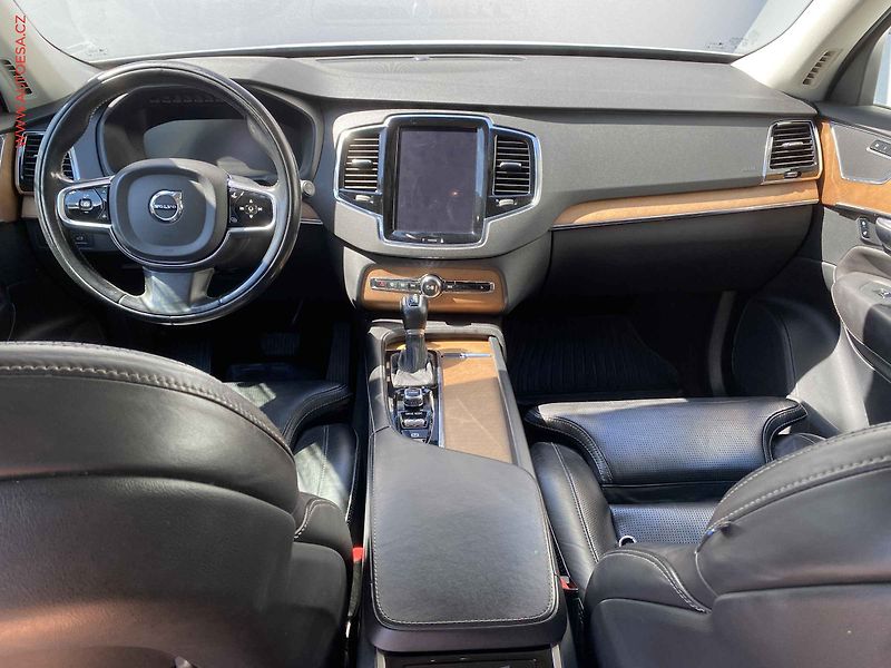 Volvo XC90 (2016) 2.0 D5 4x4, ČR, AT, LED - fotka 8 z 16