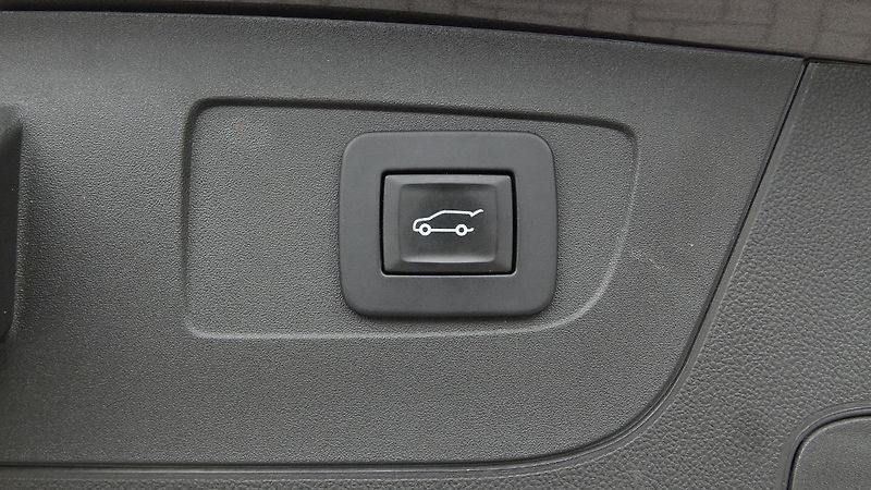Opel Insignia ST 2,0 T 4x4 GSi - fotka 22 z 27