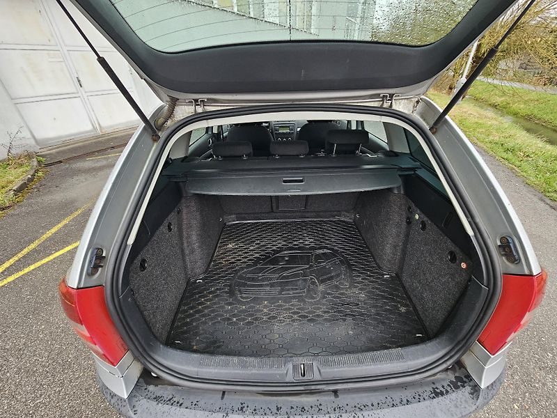 Škoda Octavia (2008) 2 1.9TDI - VERZE BEZ DPF - fotka 14 z 16