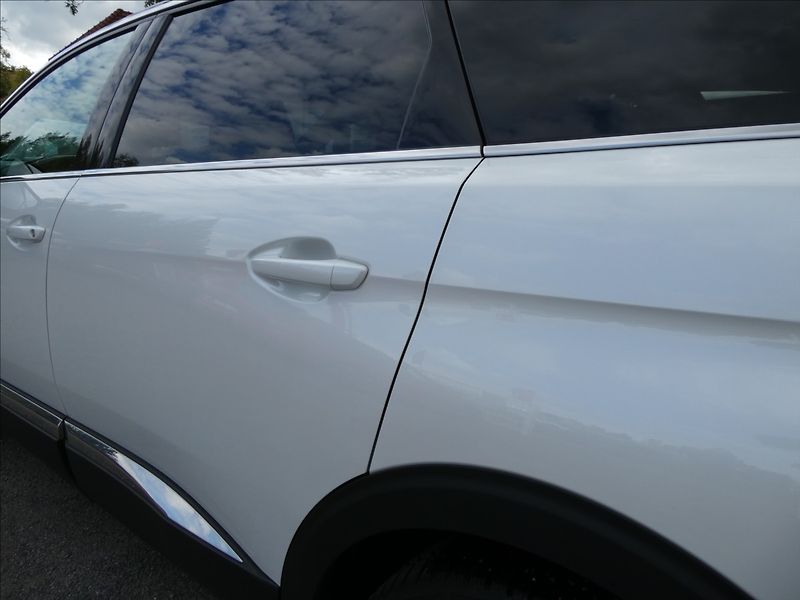 Peugeot 5008 1,6 133kW GT-line AT8,7.míst,D - fotka 16 z 50