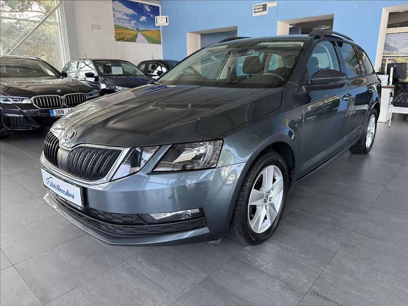 Škoda Octavia 1,6   1.MAJ,SERVISKA,DPH,ČR - fotka 3 z 26