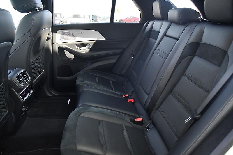 Mercedes-Benz GLE 63S 4MATIC K360°ACC VZDUCH - fotka 19 z 61