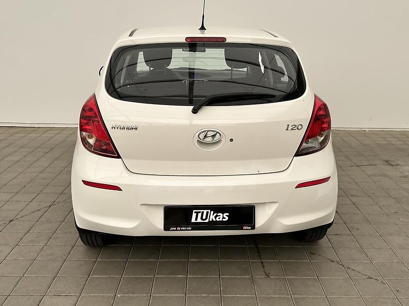 Hyundai i20 1.2 i Family - fotka 4 z 20