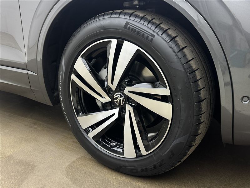 Volkswagen Touareg 3,0 HUD MASÁŽ NZTOP ČR ZÁRUKA - fotka 47 z 54