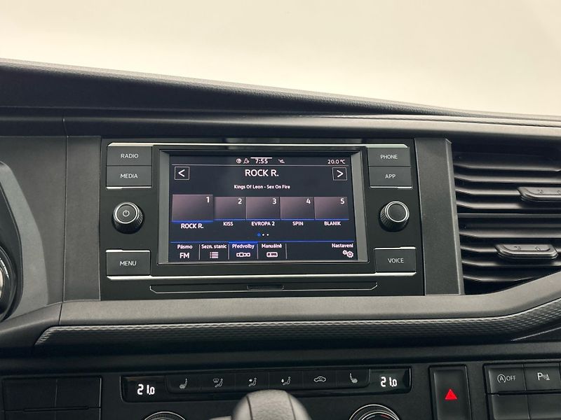 Volkswagen Caravelle Long Comfortline DSG - fotka 12 z 27