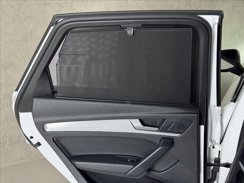 Audi Q5 2,0 TDi  Quattro S-Line Assist - fotka 20 z 50