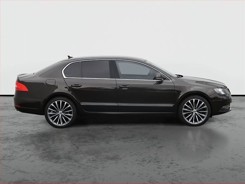 Škoda Superb (2013) Elegance 2.0 TDI, Automat - fotka 6 z 23