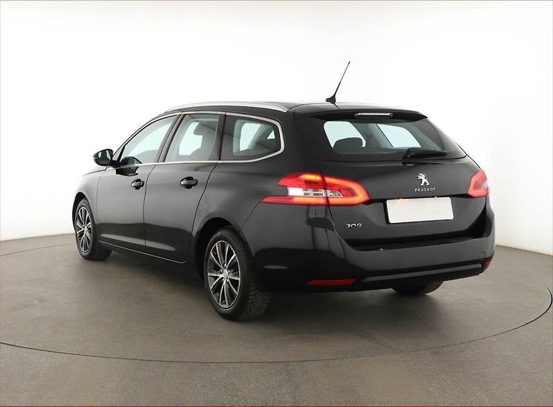Peugeot 308 (2017) 1.6 BlueHDi, Automat, Navi - fotka 4 z 18
