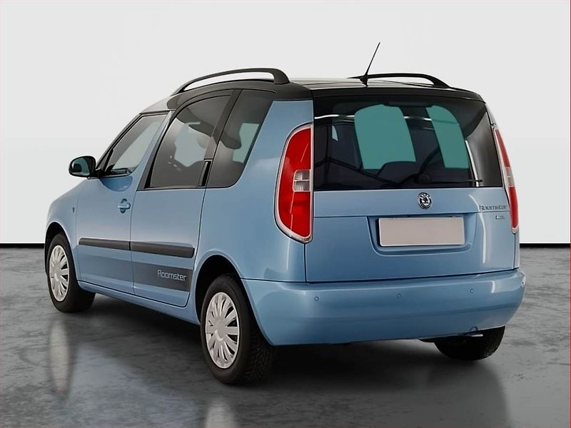 Škoda Roomster (2011) 1.2 TSI, Park. senzory - fotka 4 z 19