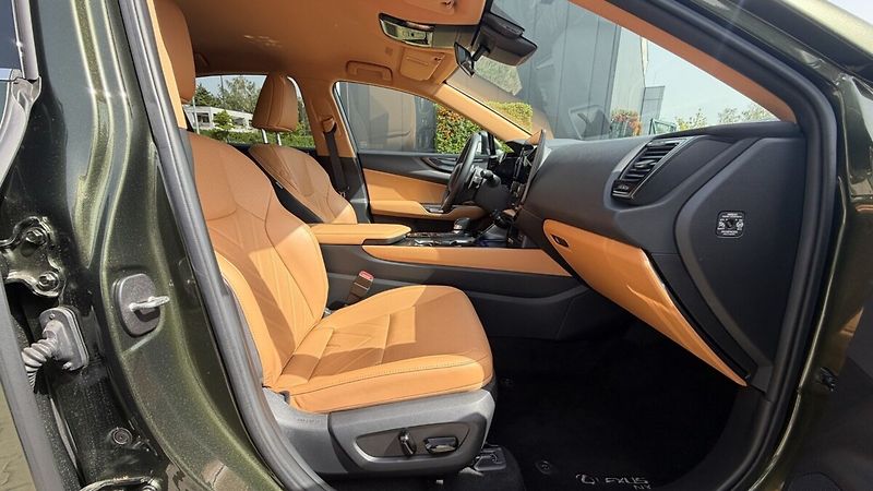 Lexus NX 350h 350H 2,5 HEV PRESTIGE - fotka 11 z 26