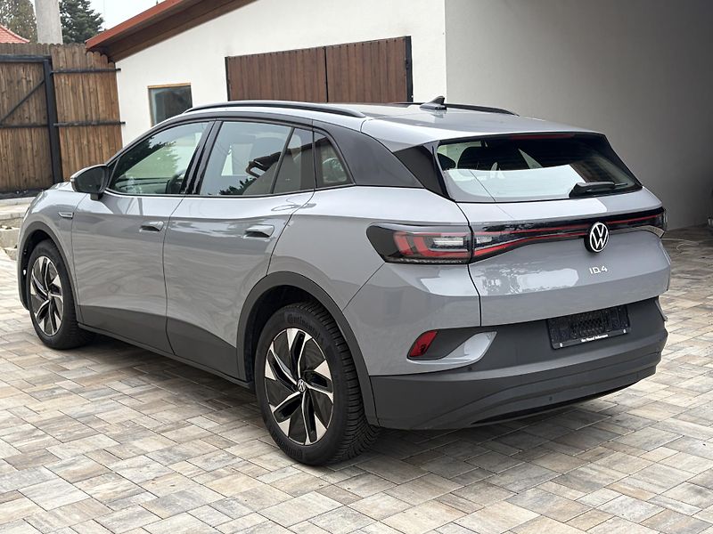 Volkswagen ID.4 (2023) PRO 77kwh, SOH 90%, 2023 - fotka 2 z 11