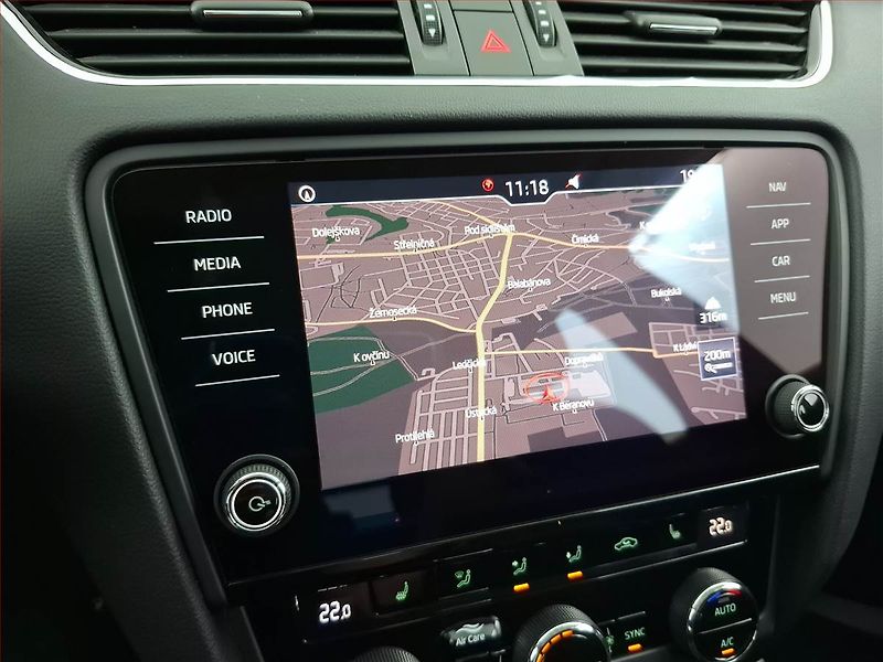 Škoda Octavia (2018) Style 2.0 TDI, Automat, Navi - fotka 15 z 21