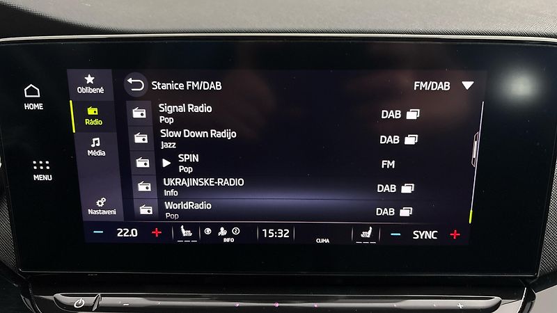 Škoda Octavia 2.0 TDI Style Combi - fotka 11 z 25