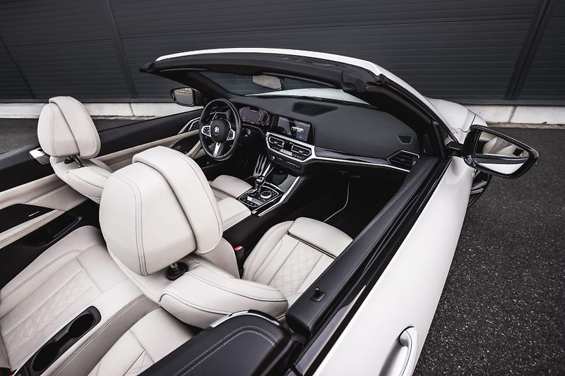BMW M4 BMW M440i xDrive Cabrio | 374  - fotka 9 z 15