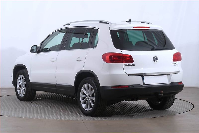 Volkswagen Tiguan (2012) 2.0 TDI, 4X4, Automat, Navi - fotka 4 z 24