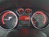 Peugeot 308 (2010) 1.6 HDi, 7 míst, nová STK - náhled 11