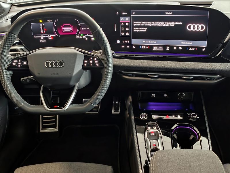 Audi A5 (2025) Avant TDI quattro S line Tech+ - fotka 24 z 32