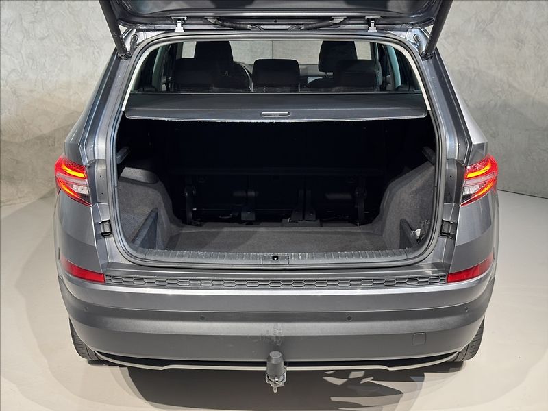 Škoda Kodiaq 2,0 TDi  DSG 4x4 Tour Virtual - fotka 12 z 46