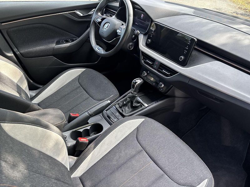 Škoda Scala (2024) 1.0 TSI DSG Top Selection - fotka 9 z 31
