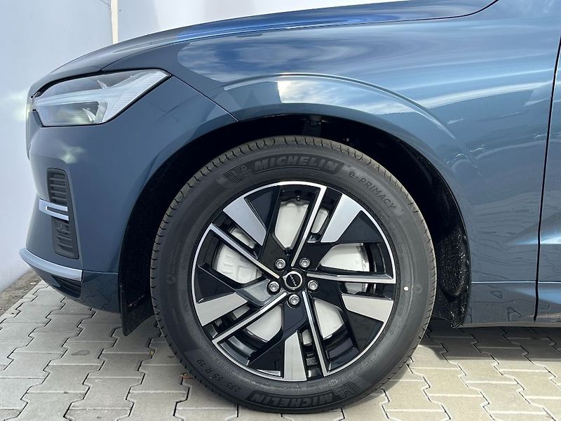 Volvo XC60 PLUS BRIGHT B5 AWD 184kW - fotka 31 z 31