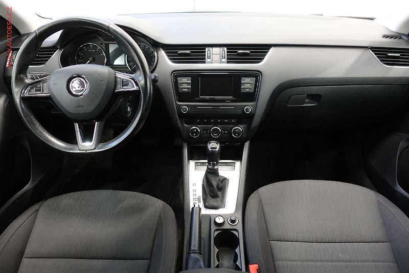 Škoda Octavia (2015) 1.4 TSi, 1.maj,ČR, Fresh, DSG - fotka 8 z 24