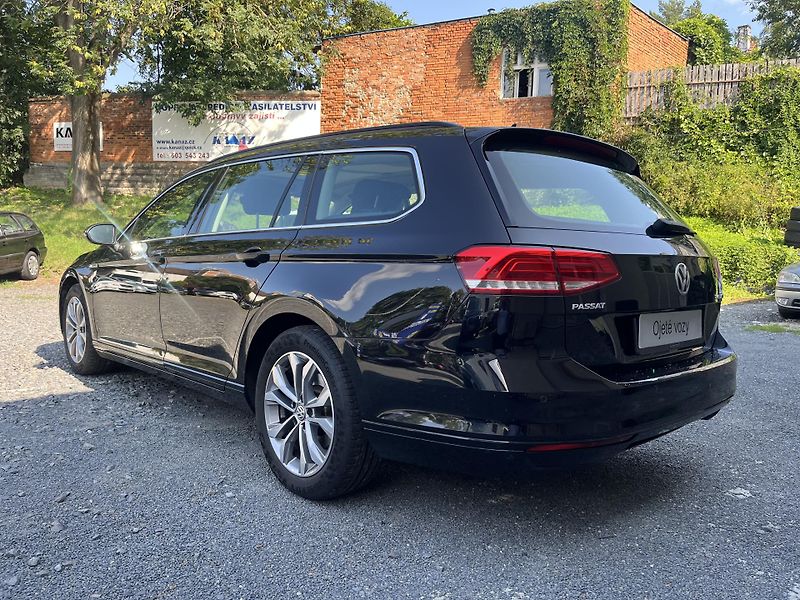 Volkswagen Passat (2017) 2,0TDi 110Kw COMF.PANO.AKCE! - fotka 7 z 20