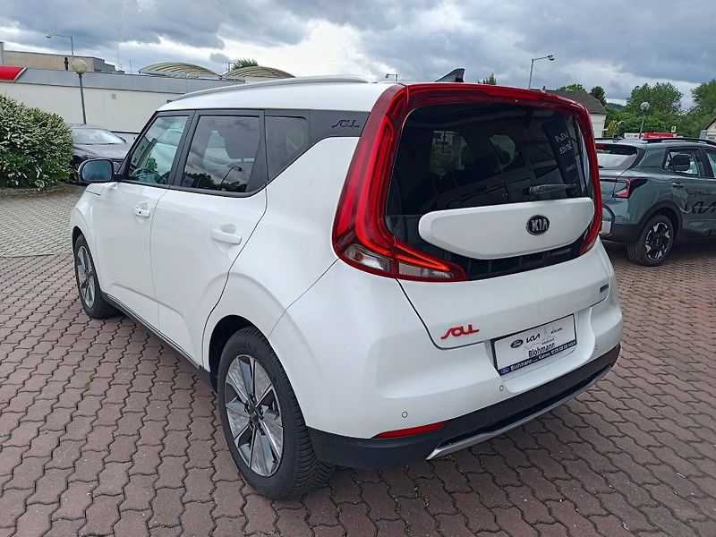 Kia e-Soul (2020) 150 kw - baterie 64 kwh - fotka 6 z 16