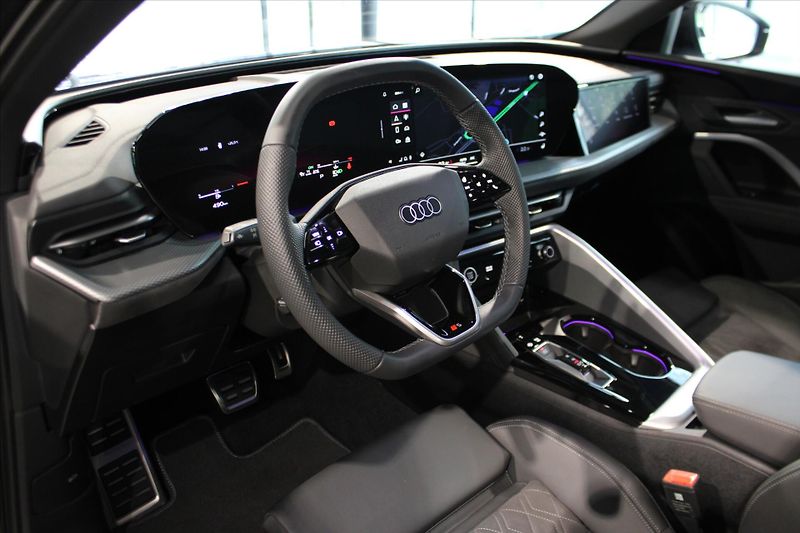Audi Q5 TFSI quattro 150 kW S Line Tec - fotka 15 z 40