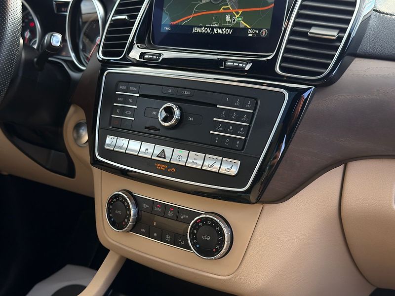 Mercedes-Benz GLE 350 d Coupe 4Matic - fotka 31 z 34