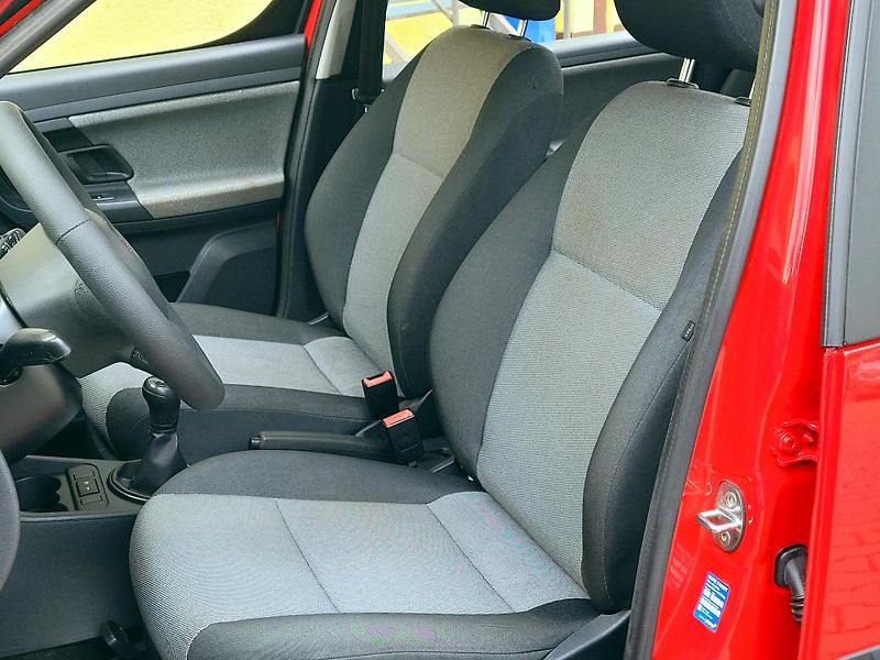 Škoda Roomster TSi *SERV.KNÍŽKA* KLIMATIZACE - fotka 30 z 40