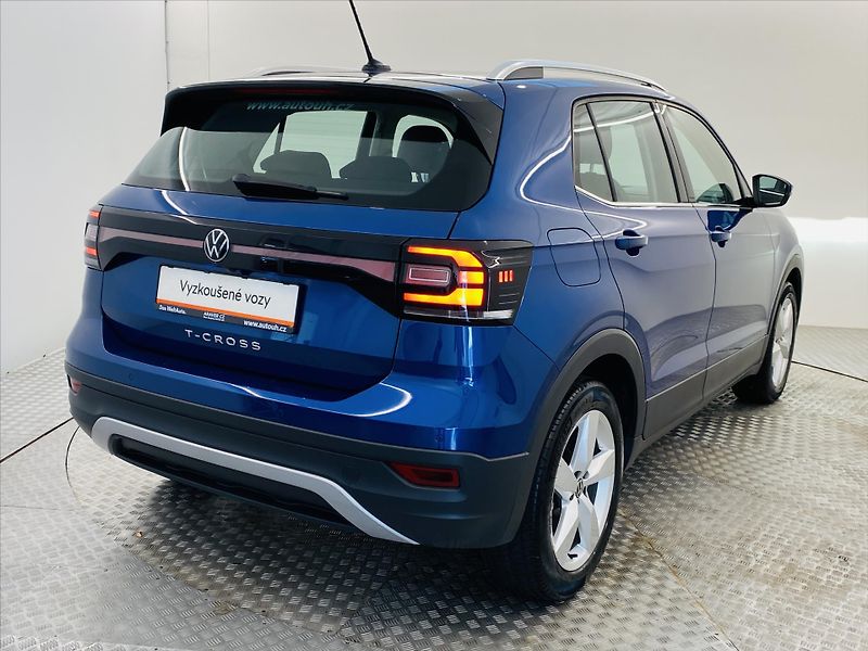 Volkswagen T-Cross 1,0 TSI DSG  81kW Highline - fotka 2 z 23