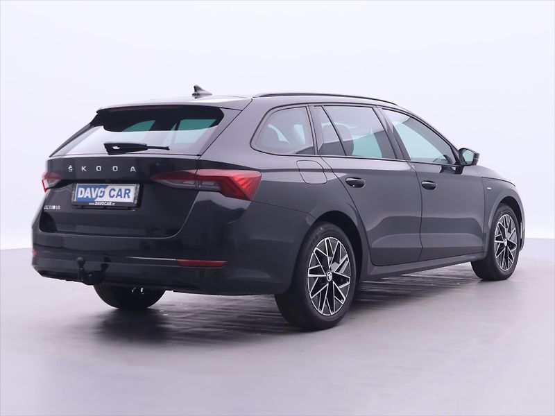 Škoda Octavia 2,0 TDI DSG Navi LED ACC DPH - fotka 7 z 38