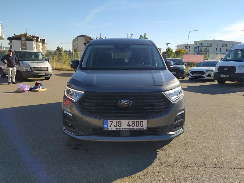 Ford Tourneo Connect (2025) 1,5 EcoBoost 85kW Titanium - fotka 7 z 19