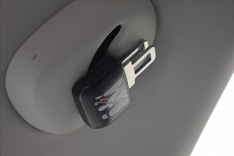 Volkswagen Touran 1,4 i 103KW AUTOMAT TAŽNÉ NAVI - fotka 44 z 44