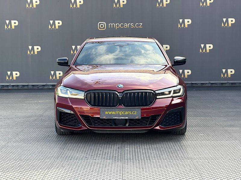 BMW Řada 5 (2021) M550i xDrive Laser, DPH, 1.Maj - fotka 2 z 59