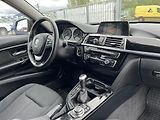 BMW Řada 3 (2016) 320d xDrive - náhled 12