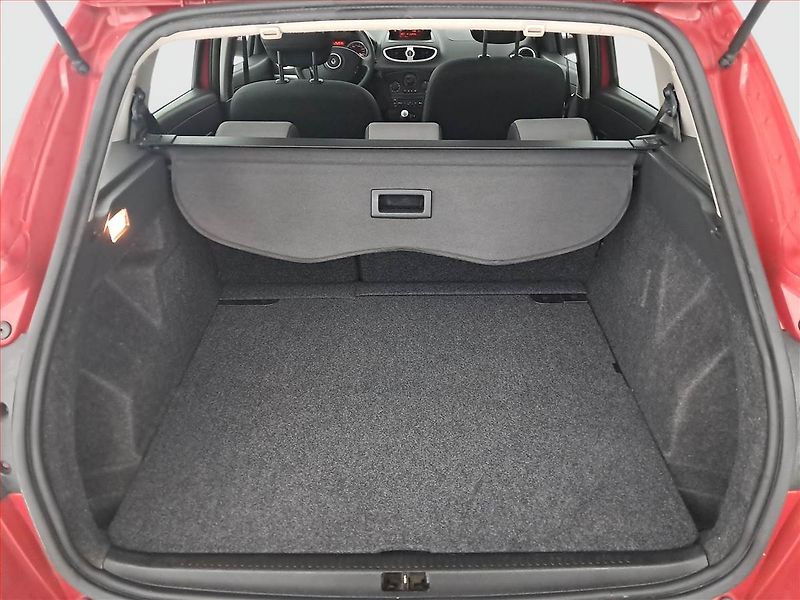 Renault Clio (2010) 1.2 16V , Serv.kniha, Tempomat - fotka 13 z 19
