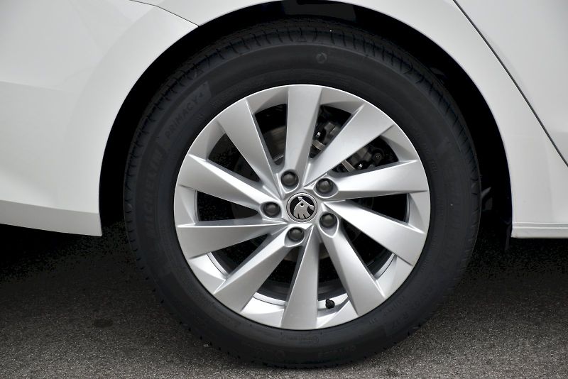 Škoda Octavia (2024) Style 1.5. 110 TSI 110 kW 6-st - fotka 26 z 35