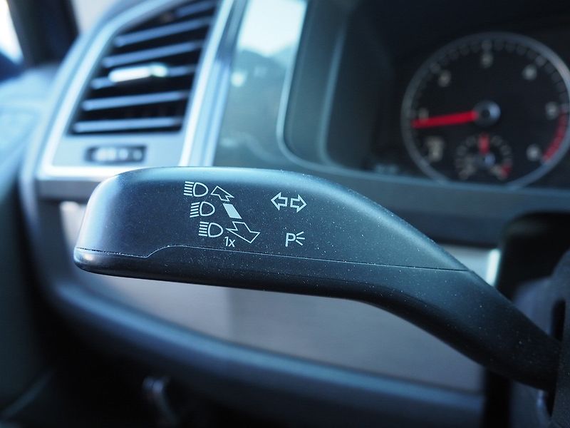 Volkswagen Multivan (2018) 2.0 TDI, 110kW, 4Motion, Long - fotka 25 z 37