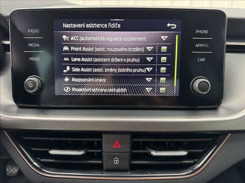 Škoda Kamiq 1,5 TSI STYLE DPH 1maj původČR - fotka 41 z 50
