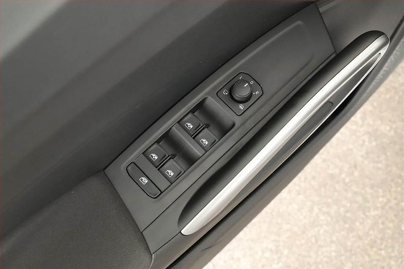 Škoda Fabia (2024) 1.0 TSI, Top Selection, FullLe - fotka 15 z 15