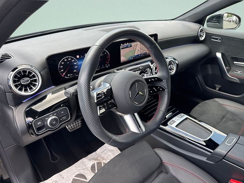 Mercedes-Benz Třídy A AMG paket 200d - fotka 9 z 19