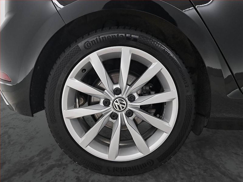 Volkswagen Golf (2019) Marathon Edition 1.5 TSI - fotka 15 z 17