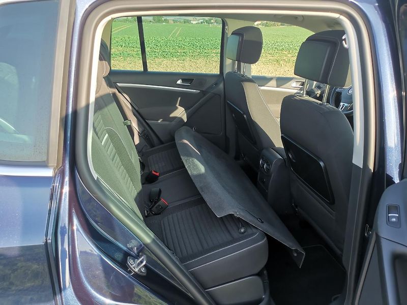 Volkswagen Tiguan (2015) 2,0TDI 130kW DSG ICUP 4x4 1MAJ - fotka 31 z 91